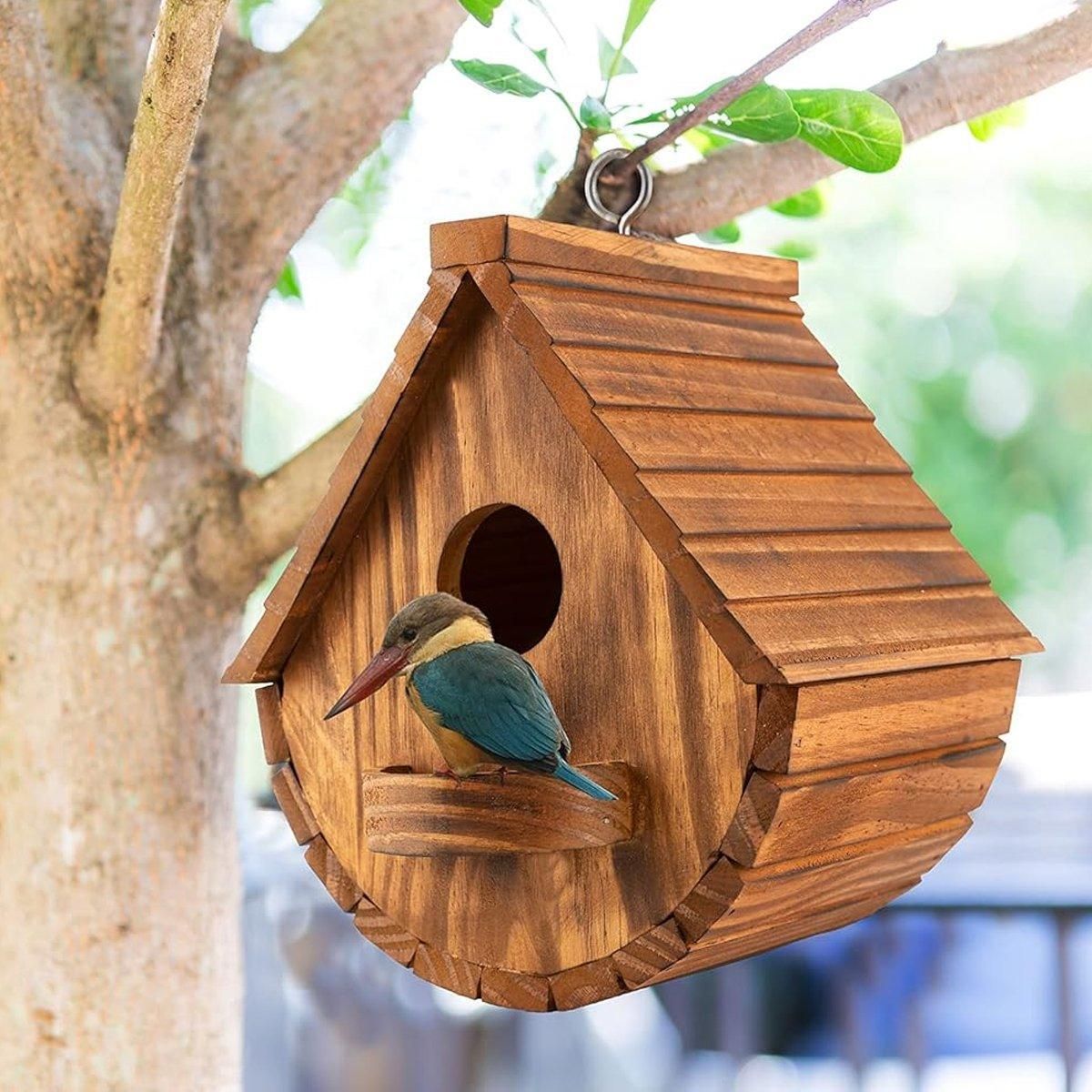 Hanging Wooden Birdhouse Outdoor Bird Shelter for Garden Backyard Decoration