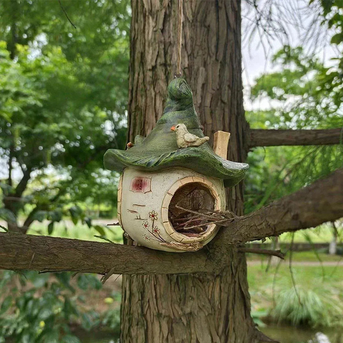 Cartoon Hanging Birdhouse Cozy Nest Resin Garden Outdoor Tree Patio Decor